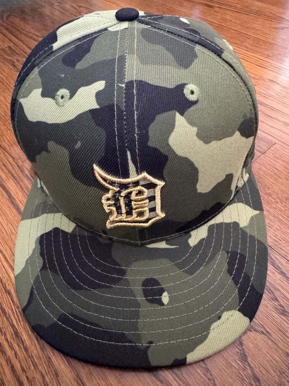New Era Detroit Tigers 59FIFTY Fitted Hat Size 7 1/8 Camo Armed Forces